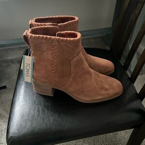 TOMS Women's Brown Suede Ankle Booties